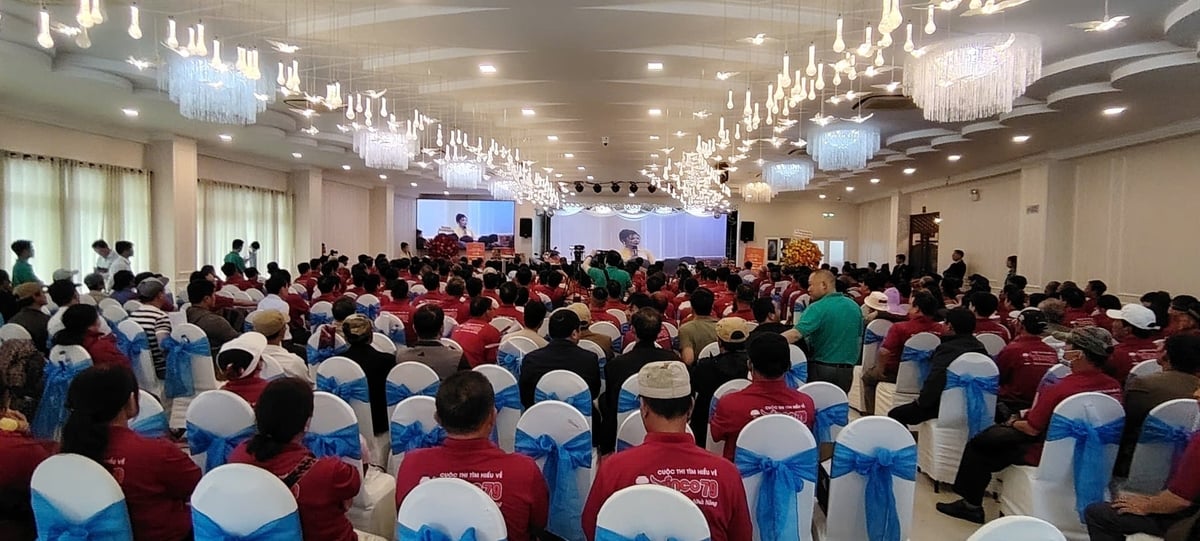 Gala thu hút hàng trăm nông dân, chuyên gia đến tham dự. Ảnh: Vinco.