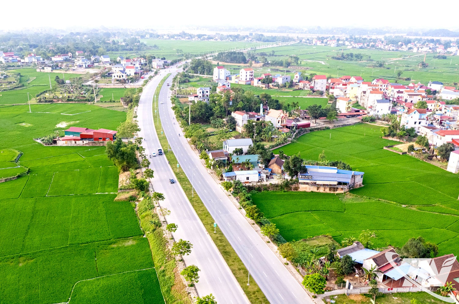 Hệ thống giao thông được đầu tư đồng bộ, hiện đại, tạo thuận lợi thu hút đầu tư, phát triển kinh tế - xã hội trên địa bàn tỉnh và tăng tính liên kết vùng.