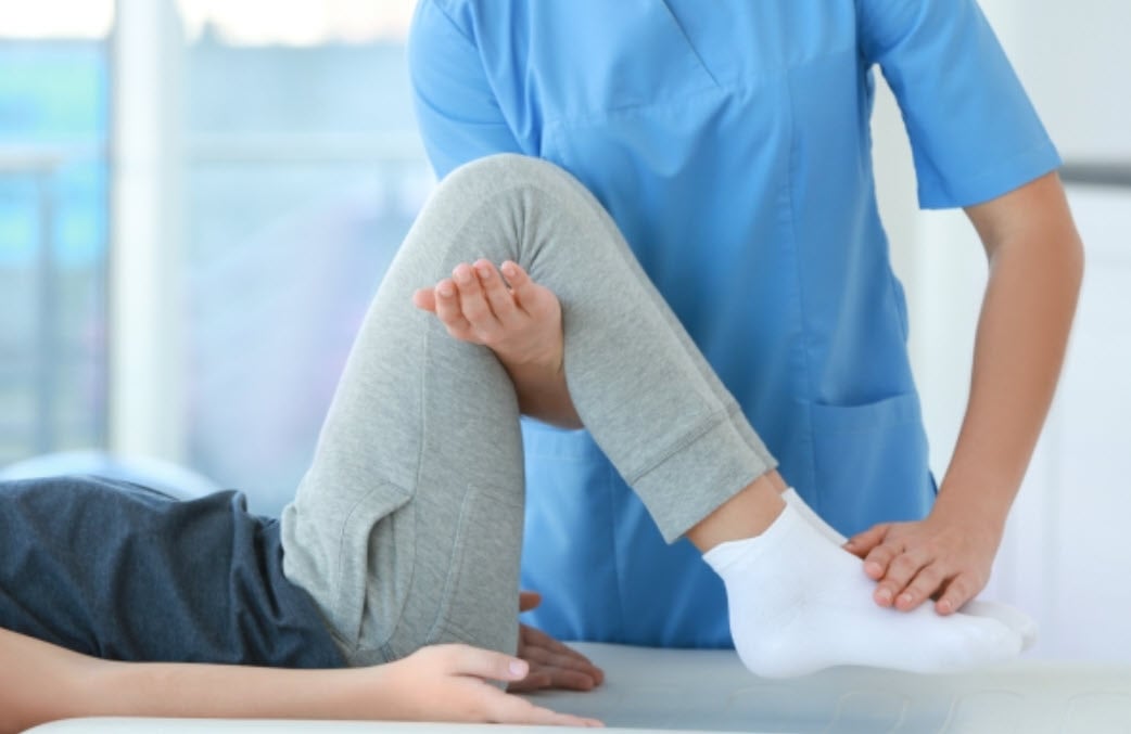 Chăm sóc người bệnh sau đột quỵ - Ảnh 1.