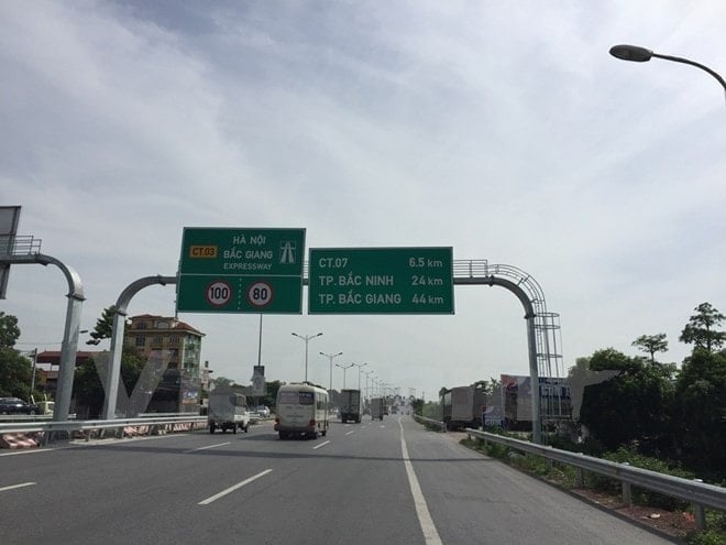กำลังมีการศึกษาความเป็นไปได้ในการขยายทางด่วนฮานอย-บักเกียงจาก 4 เลนเป็น 8 เลน (ภาพ: Vietnam+)