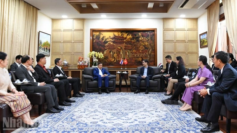 Die laotische Botschaft in Thailand gratuliert dem 14. Nationalkongress der Kommunistischen Partei Vietnams.