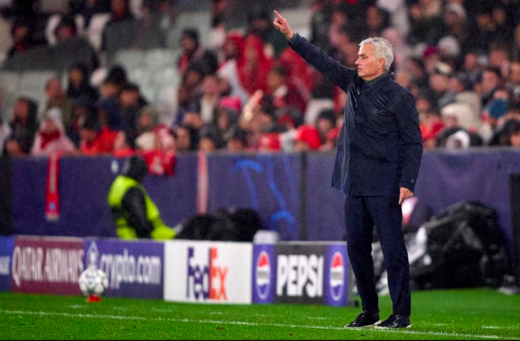 mourinho - Ảnh 1.