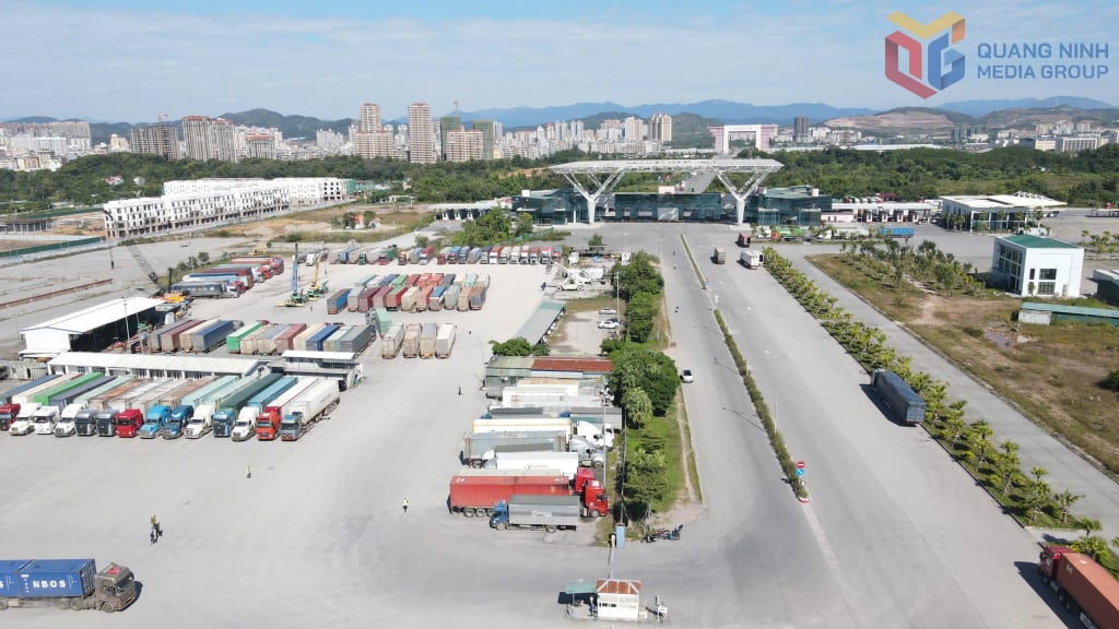 Punto di sdoganamento import/export: Ponte Bac Luan II, quartiere Mong Cai 1.