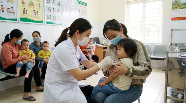 Mùa đông xuân, bệnh sởi gia tăng đáng lo ngại- Ảnh 1.