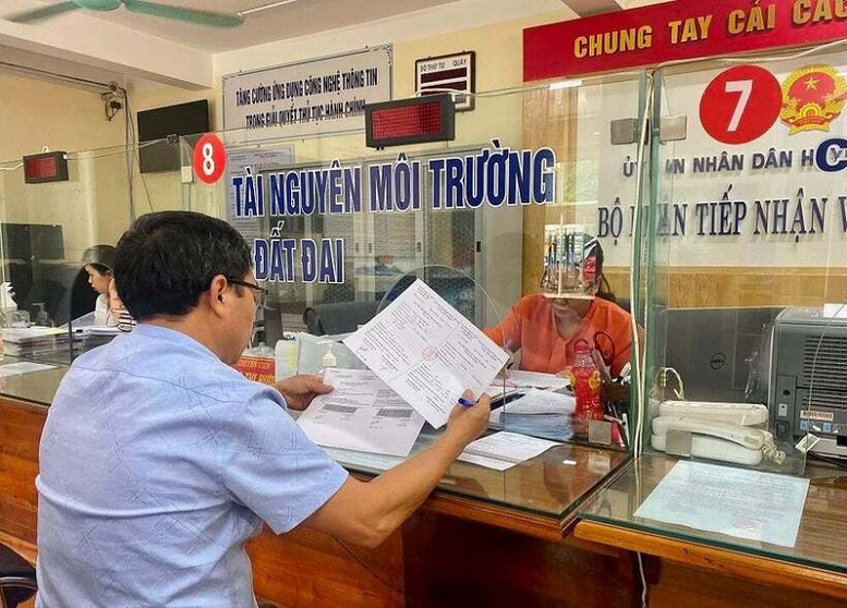 Cắt giảm, đơn giản hóa thủ tục hành chính còn chậm- Ảnh 1.