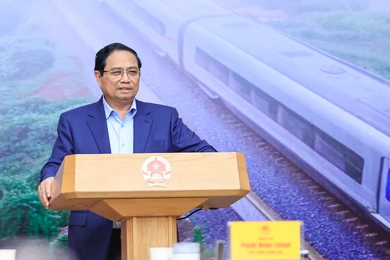 Attuazione urgente di importanti progetti ferroviari - Foto 2. Khẩn trương triển khai các dự án đường sắt trọng điểm- Ảnh 2.
