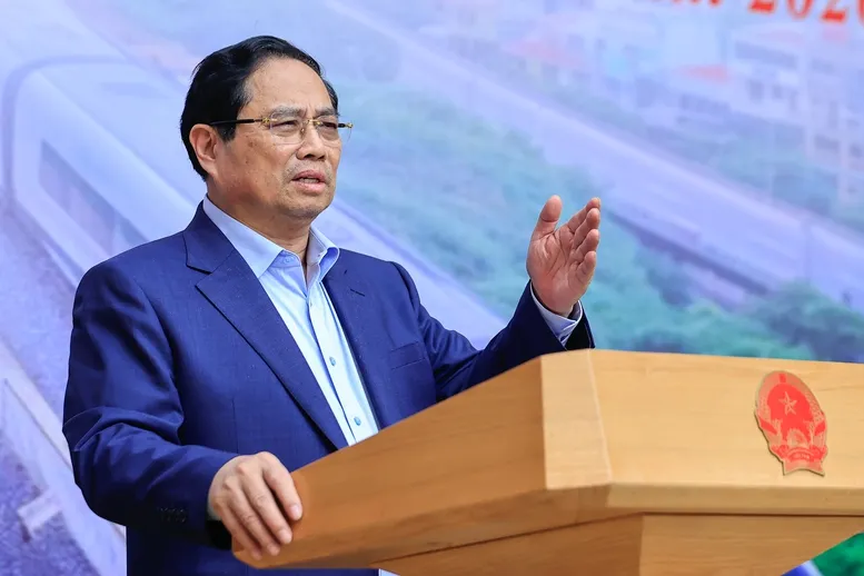 Attuazione urgente di importanti progetti ferroviari - Foto 3. Khẩn trương triển khai các dự án đường sắt trọng điểm- Ảnh 3.