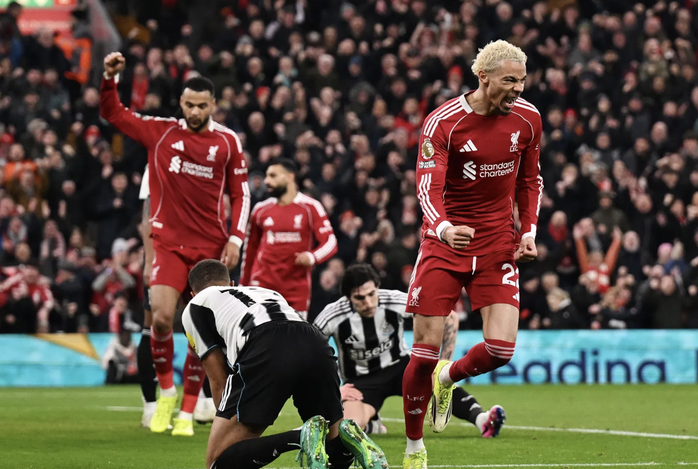 Il Liverpool ha rimontato e battuto il Newcastle ad Anfield - Foto 3.
