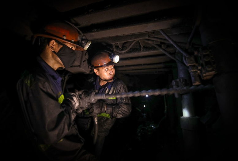 Le condizioni meteorologiche favorevoli hanno accelerato la crescita dell'industria del carbone dall'inizio dell'anno - Foto 1.