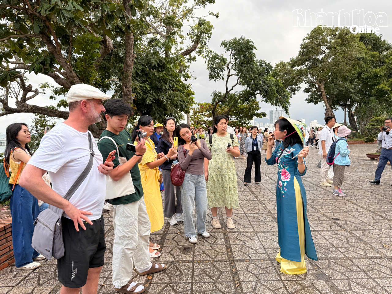 Đoàn famtrip của Scoot Air khảo sát du lịch Khánh Hòa - Vietnam.vn