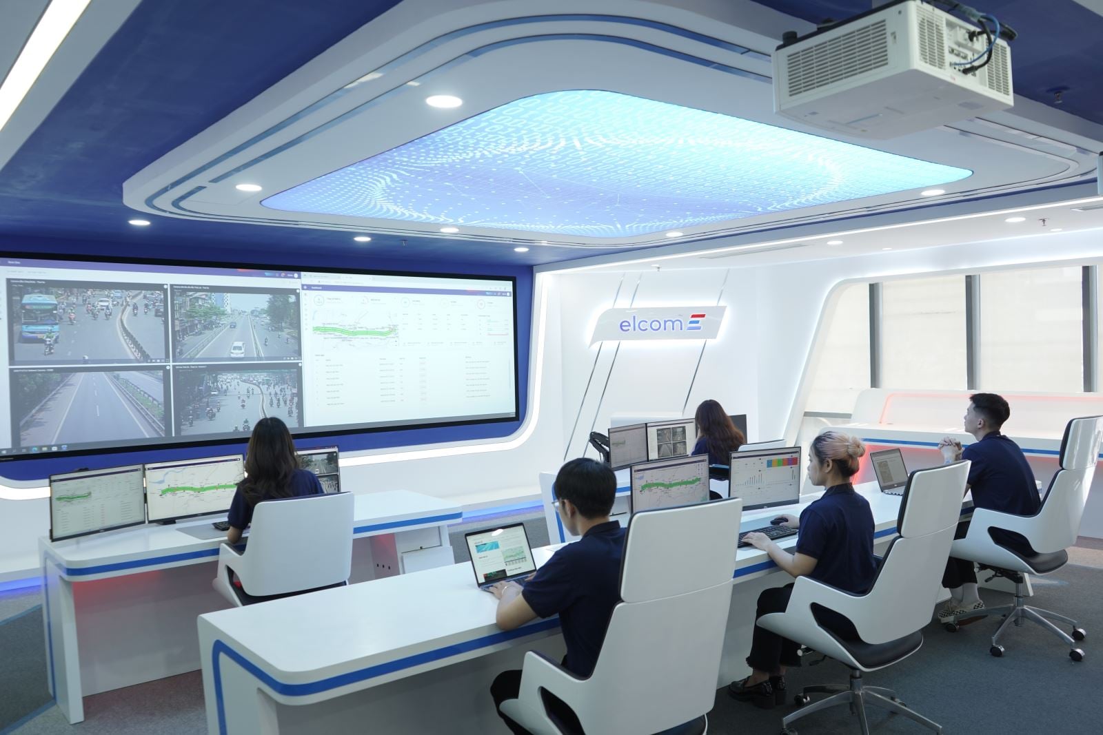 Mastering strategic technologies to train human resources.
