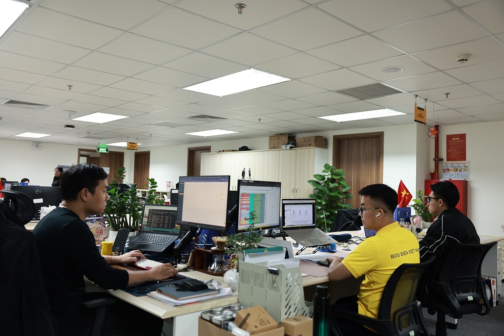 Bưu điện Việt Nam tăng cường bảo đảm an toàn, an ninh trong dịp cao điểm Tết Nguyên đán 2026- Ảnh 1.