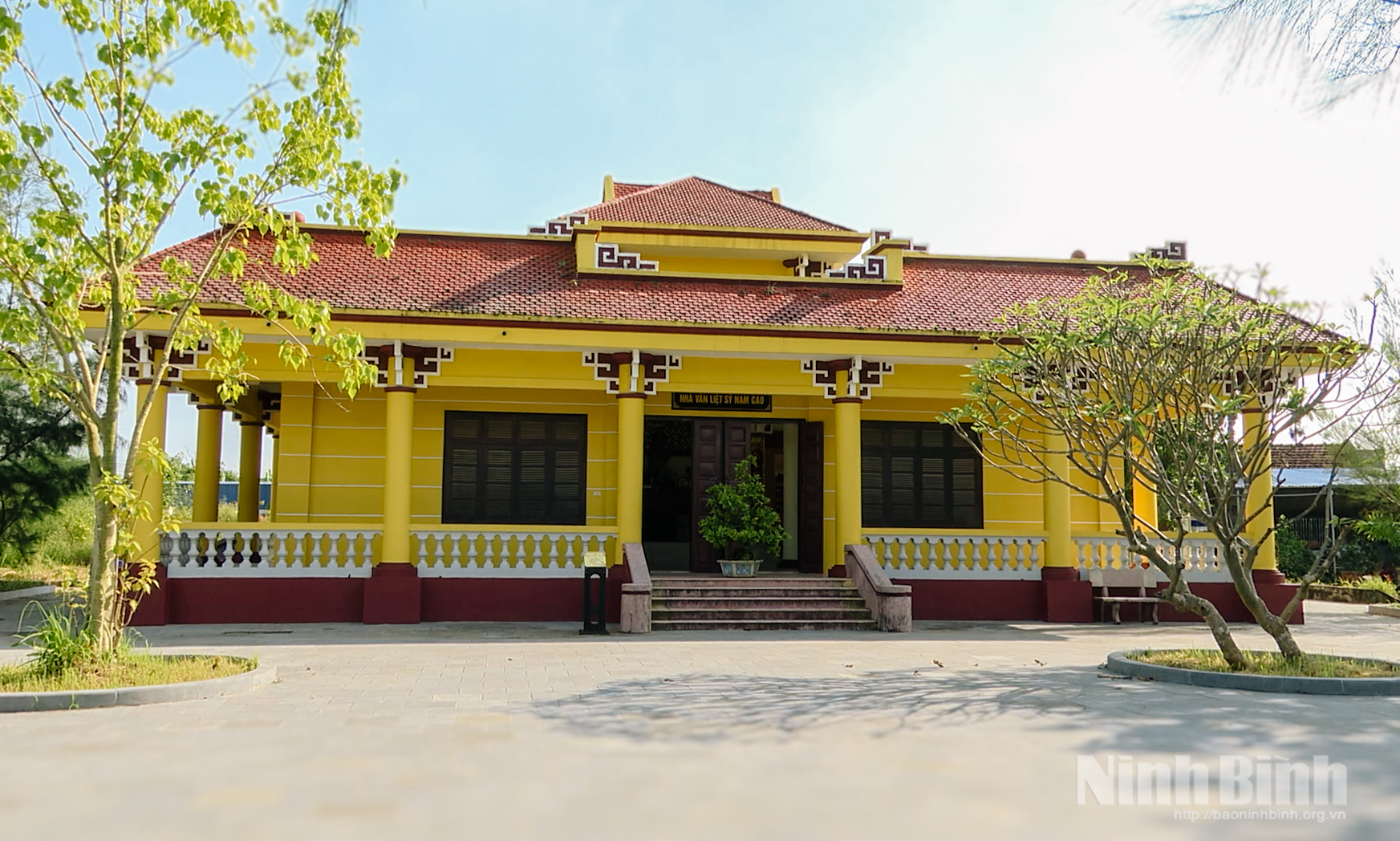 A panoramic view of the exterior of the Memorial House of the martyred writer Nam Cao.