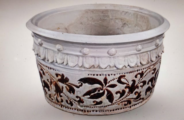 Ammirando oro e preziose ceramiche, tesori nazionali - Foto 3. Ngắm vàng và gốm quý là bảo vật quốc gia - Ảnh 3.