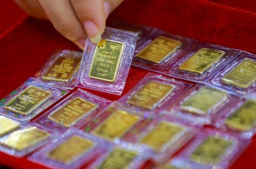 Il prezzo dell'oro SJC, quotato da Saigon Jewelry Company, Doji Company e Phu Quy Company, varia da 171,6 a 174,6 milioni di VND/oncia. (Foto: PV/Vietnam+)