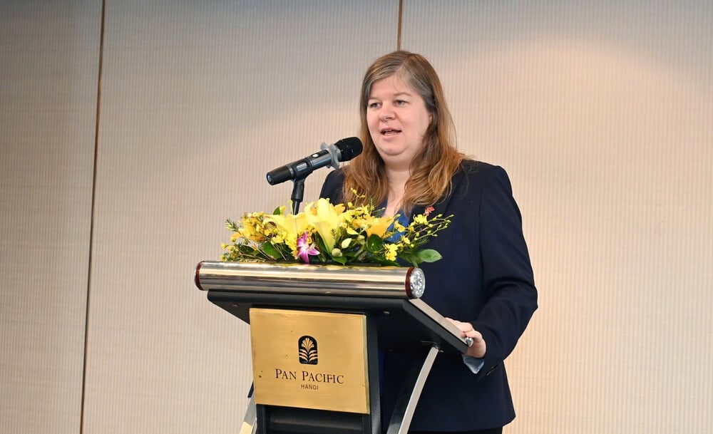 Bà Sibylle Bachmann - Trưởng đại diện Tổng cục Kinh tế Liên bang Thụy Sĩ tại Việt Nam đánh giá Bộ nguyên tắc Quản trị Công ty Việt Nam 2026