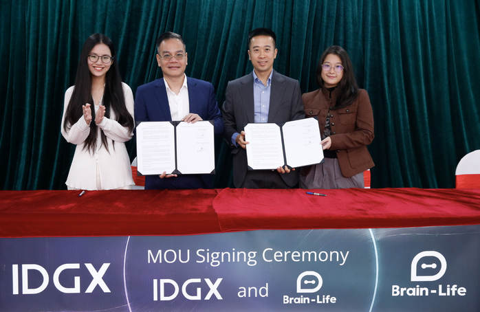 University lecturer receives 10 billion VND in funding to bring Vietnamese neurotechnology to the world - Photo 1.