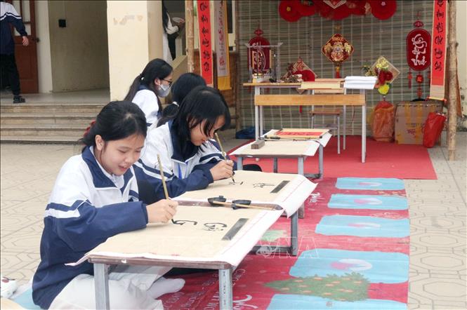 Traditional education through experiencing the Lunar New Year at school.