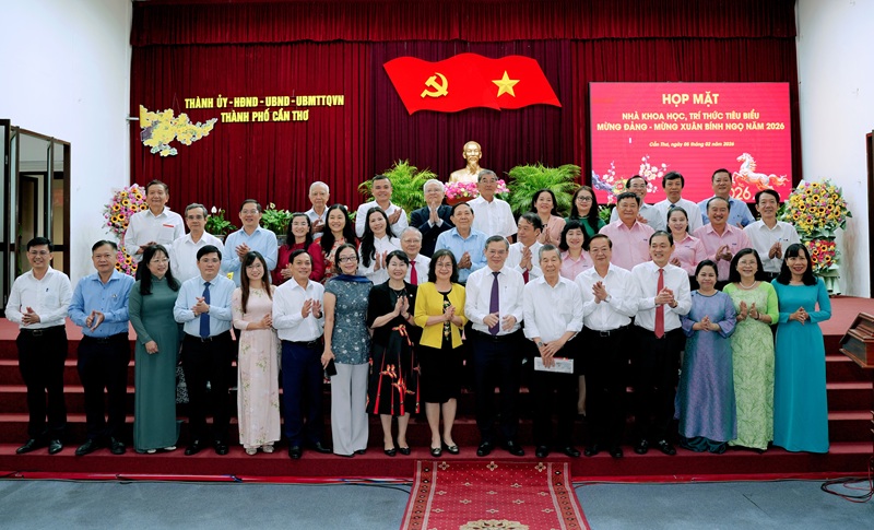Cần Thơ: Họp mặt nhà khoa học, trí thức tiêu biểu mừng Đảng - mừng Xuân Bính Ngọ năm 2026- Ảnh 5.