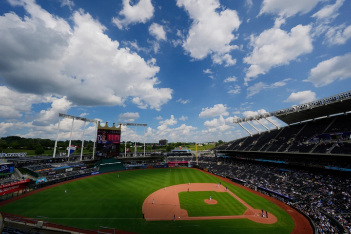 Một trận đấu thuộc giải MLB giữa hai đội Kansas City Royals và The Washington Nationals. (Nguồn: Charlie Riedel)