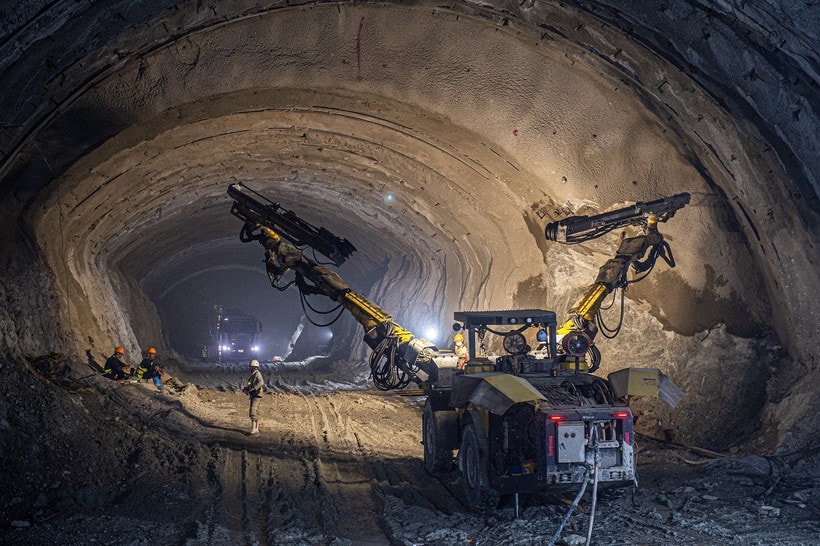 Deo Ca Group is constructing a tunnel through the mountain on the North-South expressway. (Photo: PV/Vietnam+)