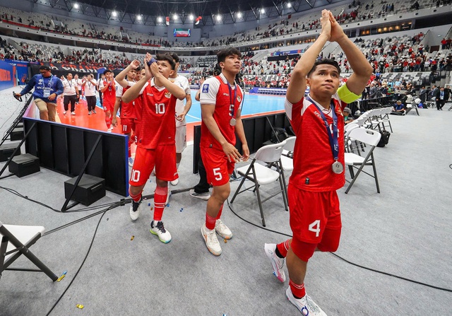 AFC phạt nặng bóng đá Indonesia vì mắc một loạt lỗi, đội tuyển futsal Việt Nam cũng bị ‘sờ gáy’- Ảnh 1.