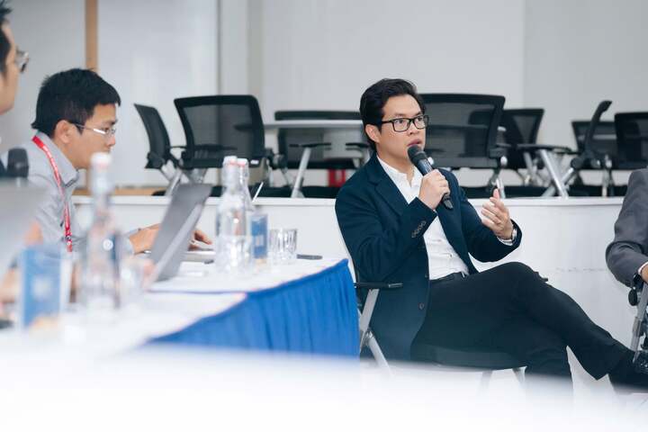 낫 교수는 2025년 7월 VinUni 대학교에서 열린 글로벌 베트남 청년 지식 포럼에서 이 내용을 공유했습니다.