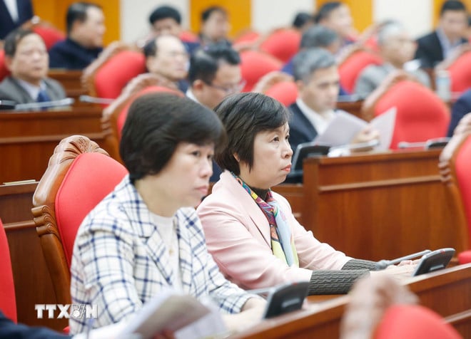 ttxvn-gap-mat-thanh-vien-tieu-ban-chuan-bi-dai-hoi-xiv-cua-dang-va-ban-chi-dao-tong-ket-40-nam-doi-moi-7.jpg