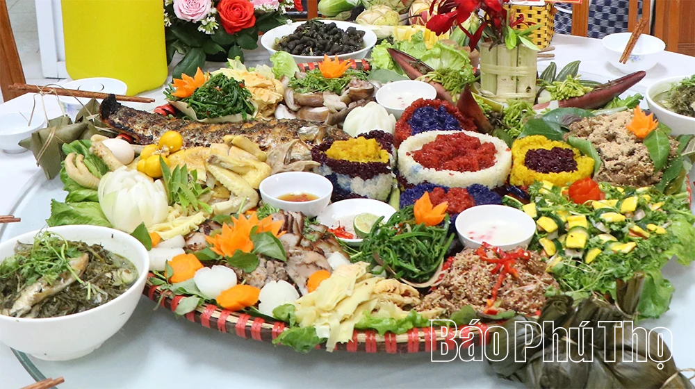 New Year's Feast in Muong Land