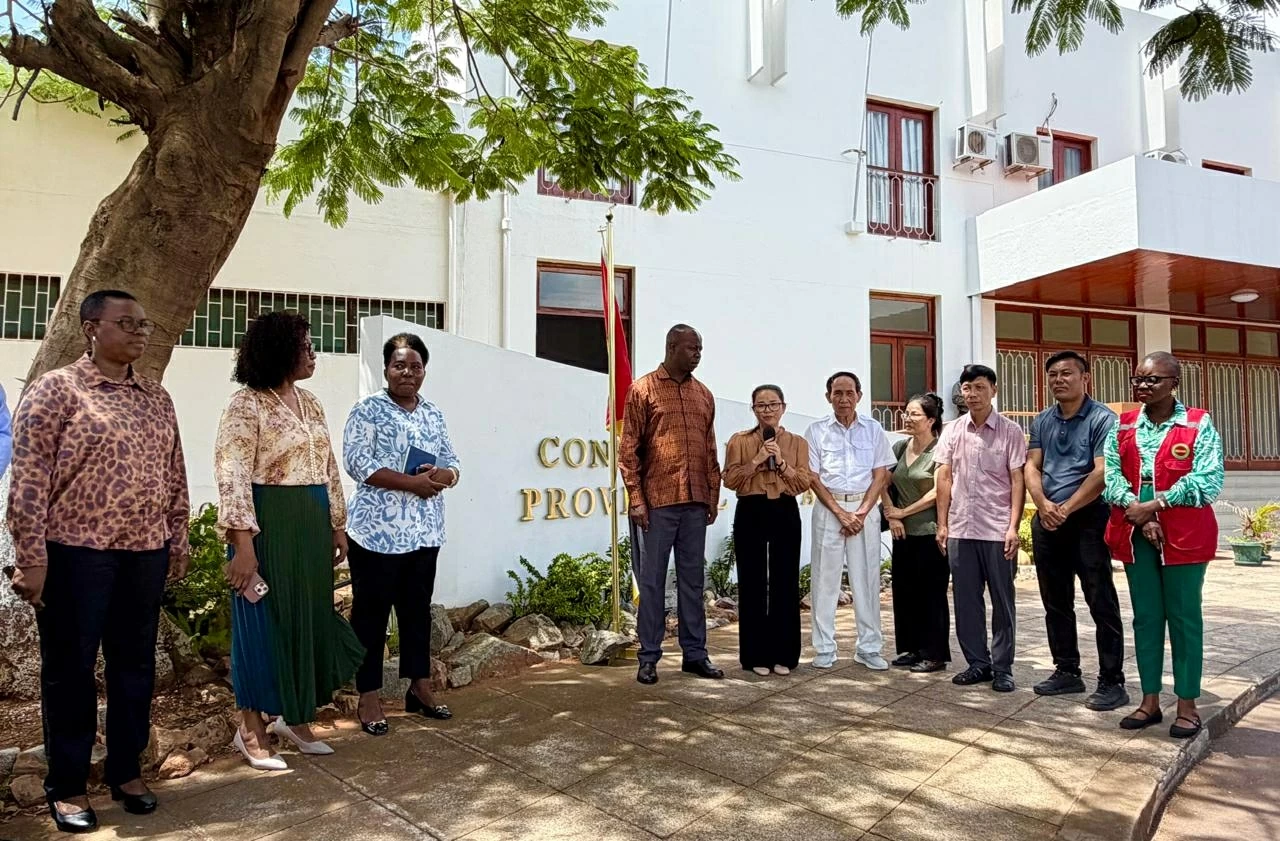 La comunità vietnamita in Mozambico si sta adoperando per superare le conseguenze delle alluvioni. Cộng đồng người Việt Nam tại Mozambique khắc phục hậu quả mưa lũ