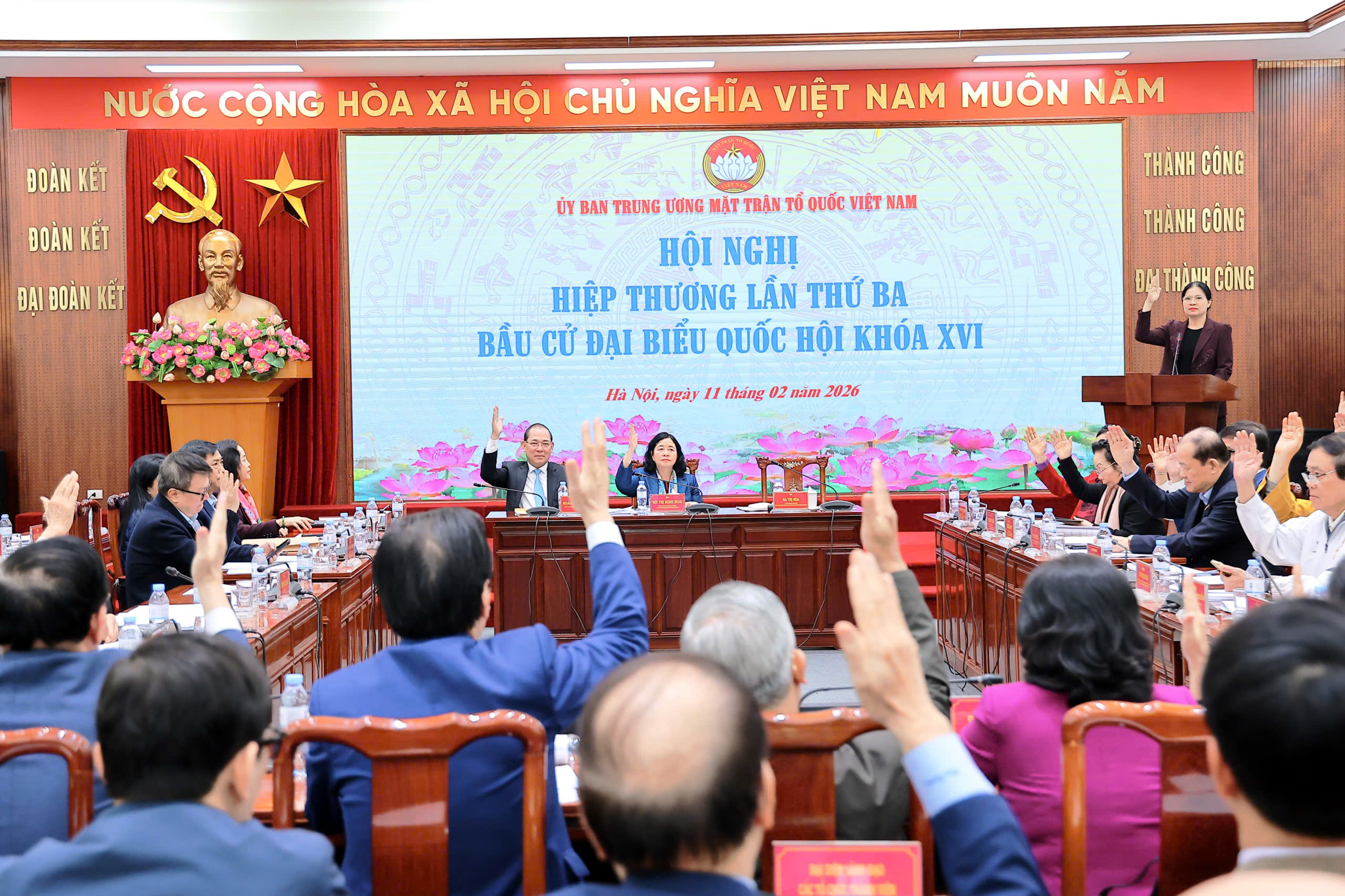 Thống nhất danh sách 217 ứng viên đại biểu Quốc hội khóa XVI ở trung ương- Ảnh 2.