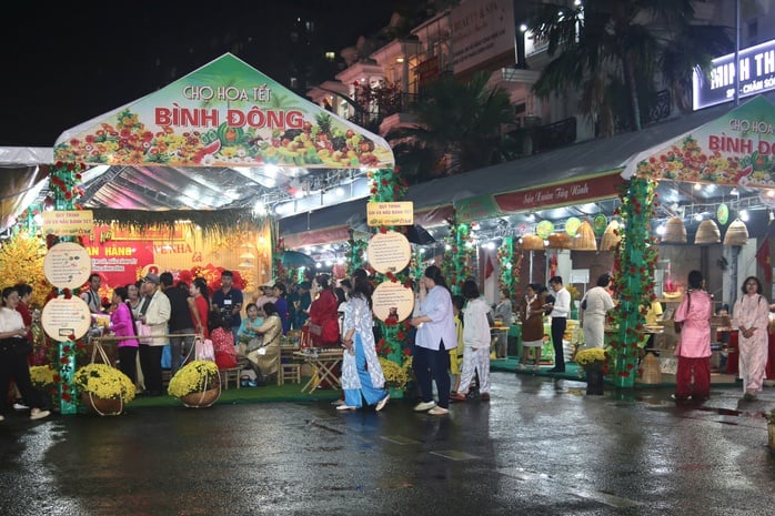 Ho Chi Minh City: Opening Ceremony of Binh Dong Tet Flower Market - Spring of the Year of the Horse 2026 - Photo 4.