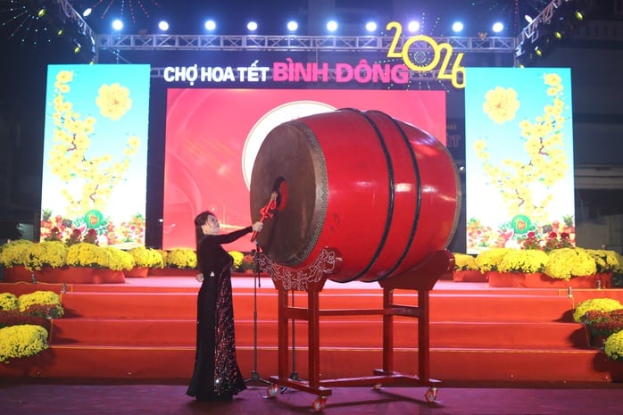 Ho Chi Minh City: Opening Ceremony of Binh Dong Tet Flower Market - Spring of the Year of the Horse 2026 - Photo 5.