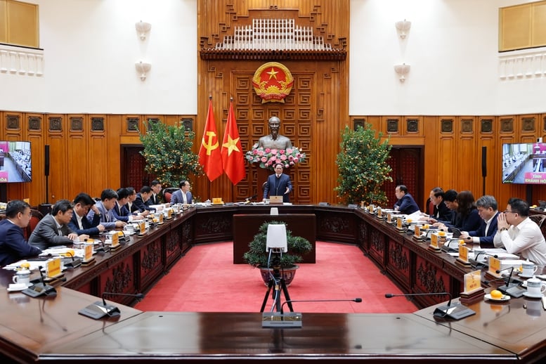 Ministerpräsident: Seien Sie bei der Umsetzung von Kernkraftprojekten noch entschlossener – Foto 3. Thủ tướng: Quyết liệt hơn nữa triển khai các dự án điện hạt nhân- Ảnh 3.