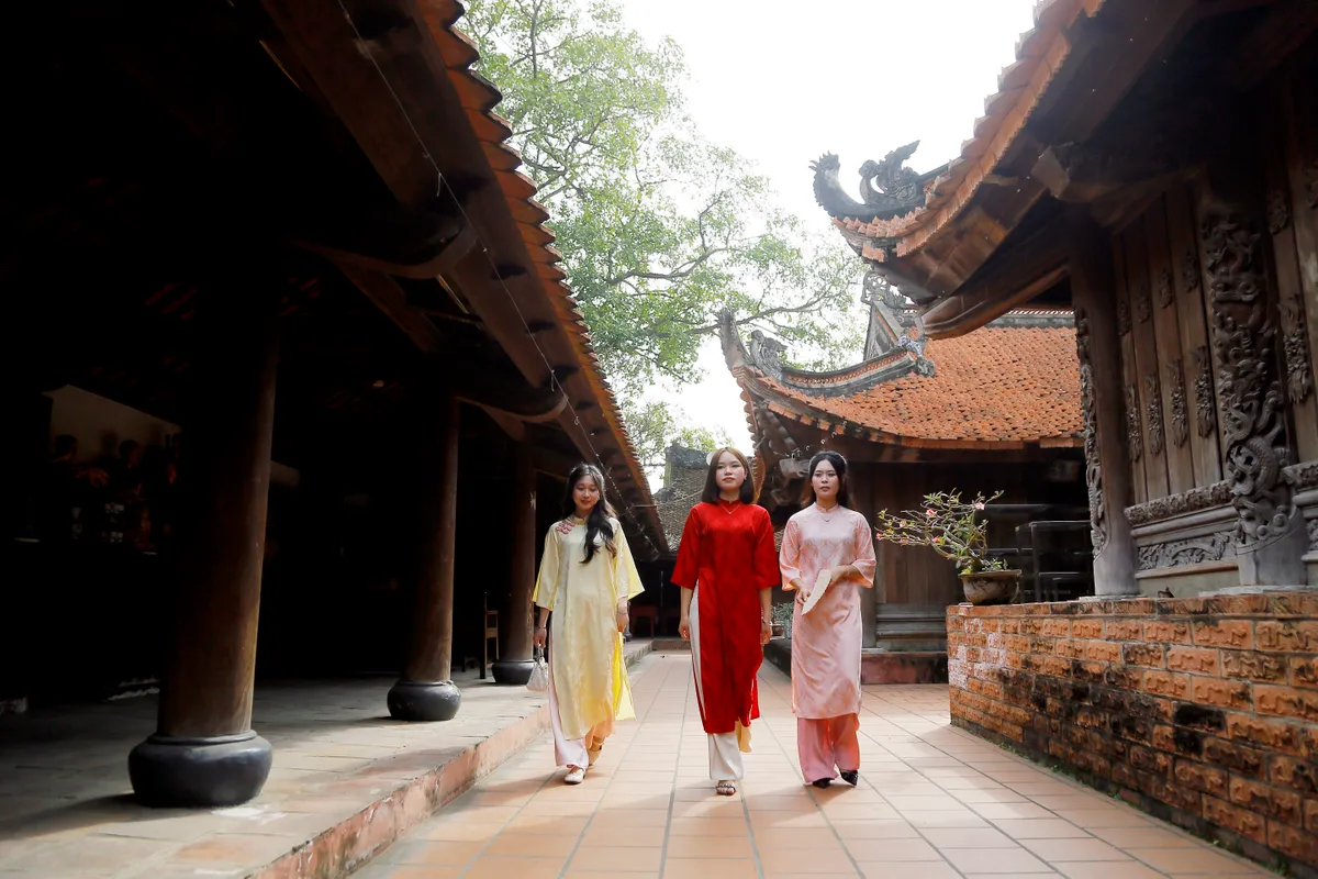 Cùng áo dài lưu giữ sắc xuân Hà Nội- Ảnh 6.