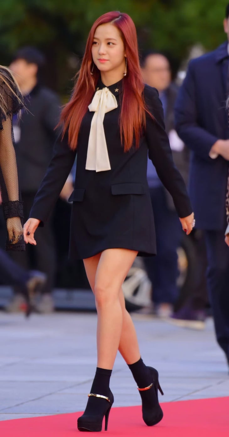 Jisoo - Ảnh 13.