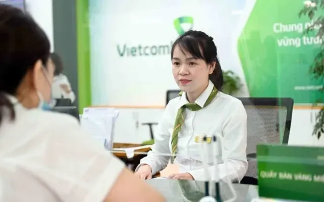 Ridurre del 50% i requisiti di riserva per 4 banche. Giảm 50% dự trữ bắt buộc đối với 4 ngân hàng