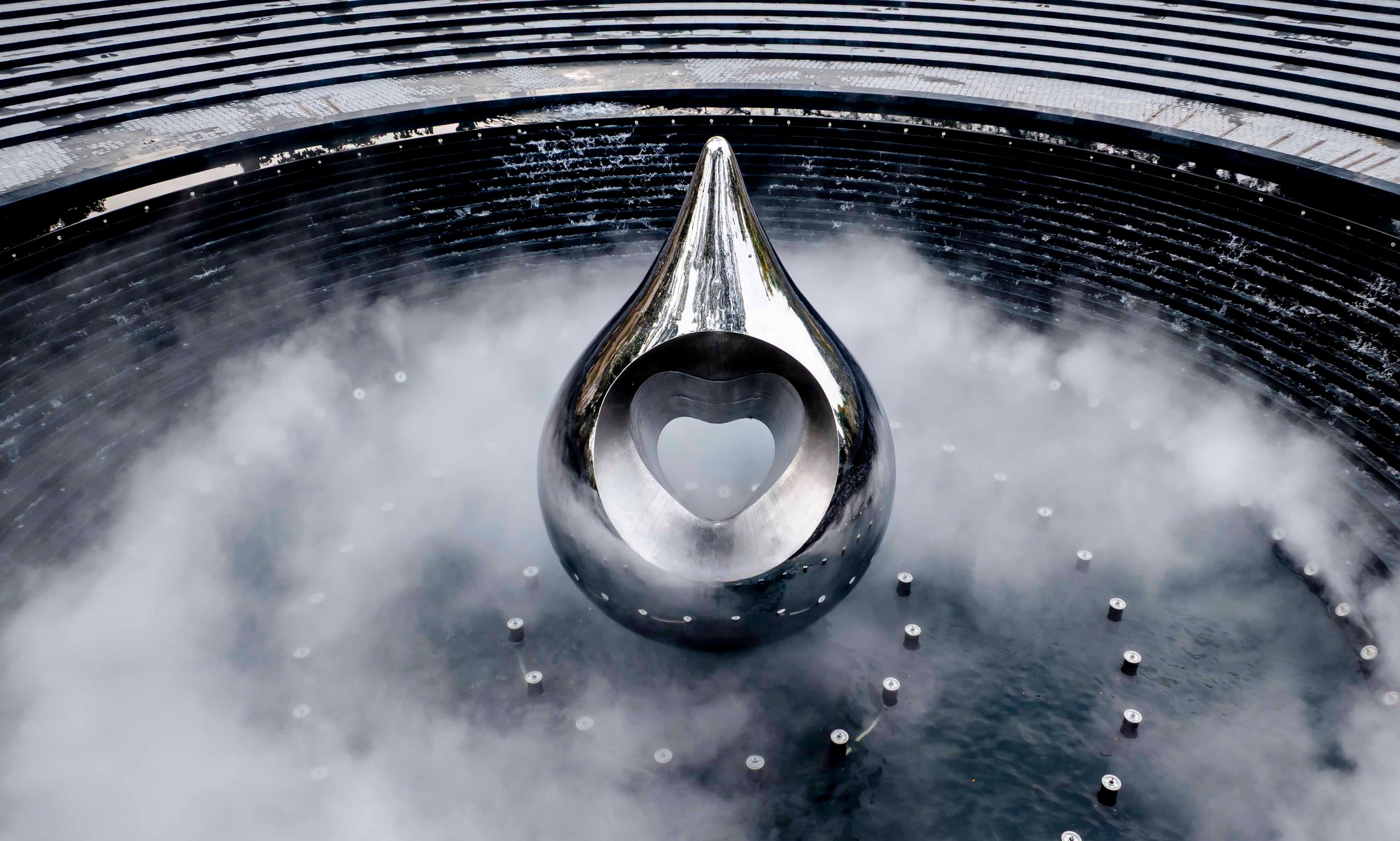 Over 90 days of rapid construction completed the Water Drop Monument dedicated to Ho Chi Minh City - Photo 4.