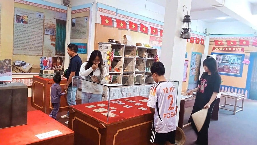 Gia Lai: Mostra “Periodo dei sussidi - Un tempo da ricordare” - foto 5