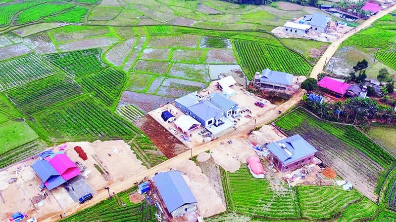 خانه‌های نوساز پس از سیل، در فصل بهار جدید، شادی کاملی را برای مردم روستای چوت به ارمغان می‌آورند.