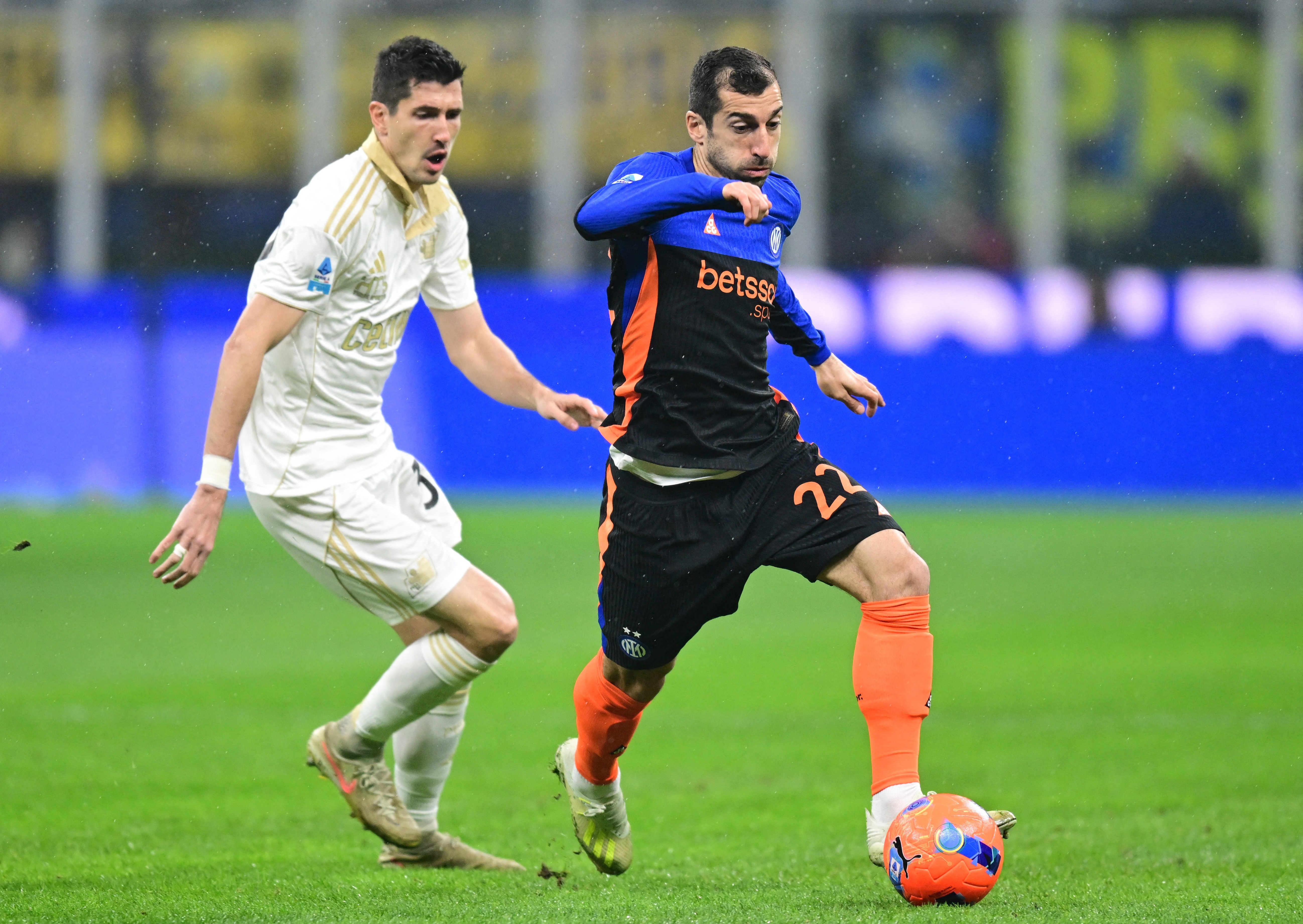 ຮູບທີ 1 ຂອງ Mkhitaryan Mkhitaryan anh 1