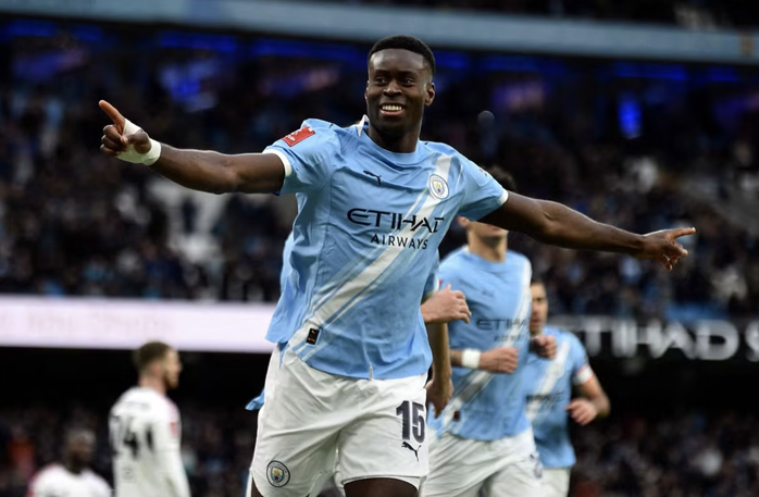 マンチェスター・シティは3部リーグの相手に辛勝し、一方グエヒはFA
