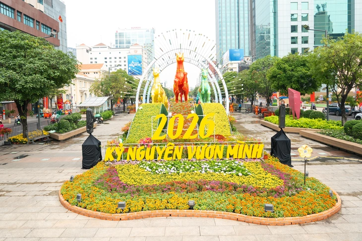 Rue des fleurs de Nguyen Hue - Photo 11.