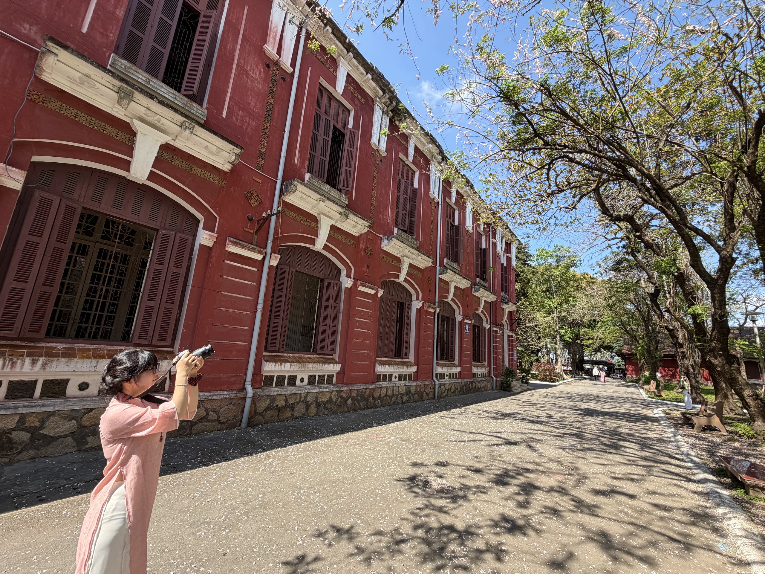 Tết 2026 tại Trường Quốc học Huế: Điểm đến check in cho các thế hệ học sinh - Ảnh 9.