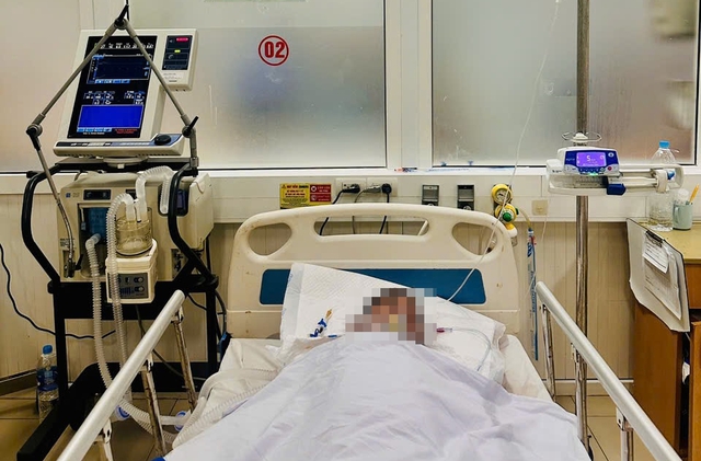 As Tet approaches, the risk of alcohol poisoning is increasing - Photo 1.