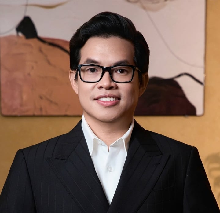 Profesor Ho Pham Minh Nhat.