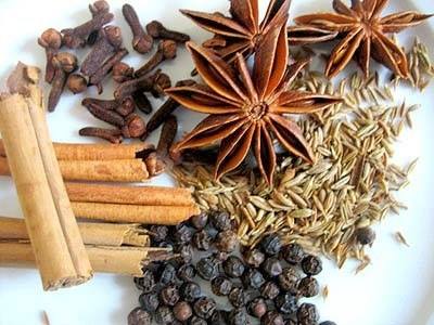 9 ‘vị thuốc’ trong gian bếp Việt giúp ấm bụng, dễ tiêu- Ảnh 1.
