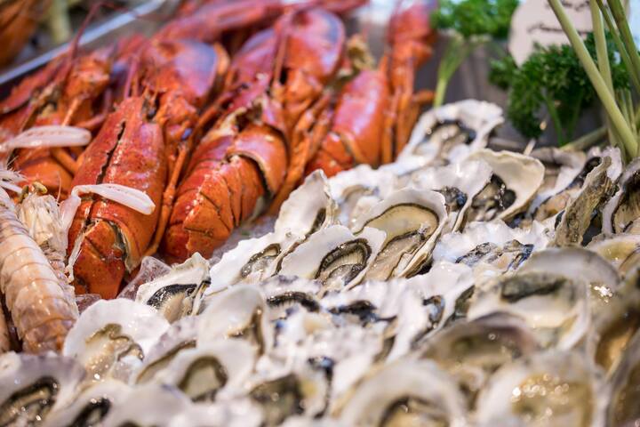 El Ministerio de Salud emitió una advertencia tras varios casos sospechosos de intoxicación alimentaria y hospitalización relacionados con mariscos (Imagen 1).