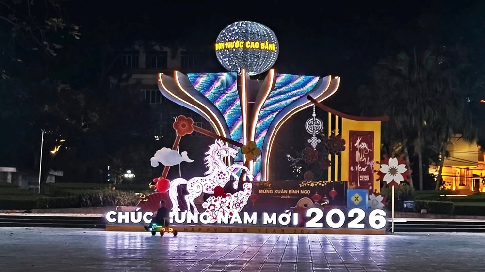 Aufregende Silvester- und Frühlingsfestfeierlichkeiten in Cao Bang – Foto 3
