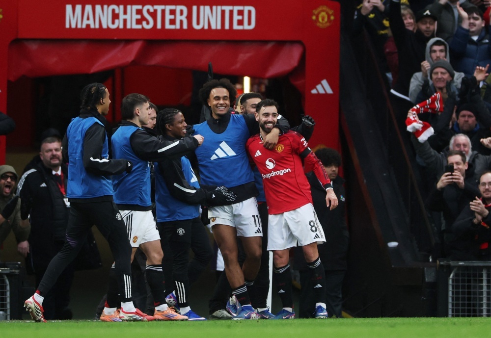 عکس کریک ۱ Carrick anh 1